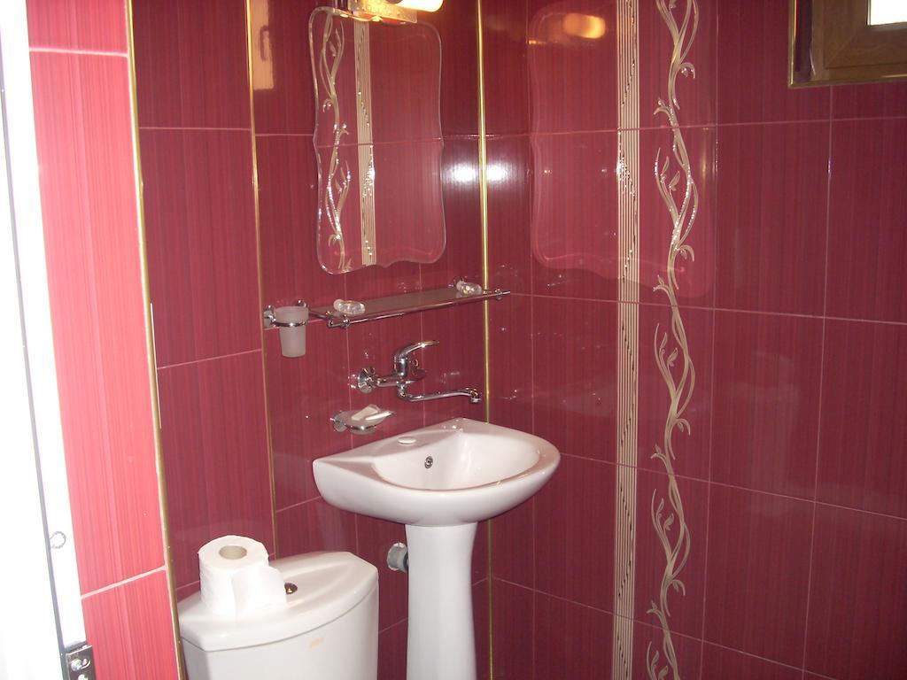 Gelov Hotel Bercoviţa Cameră foto